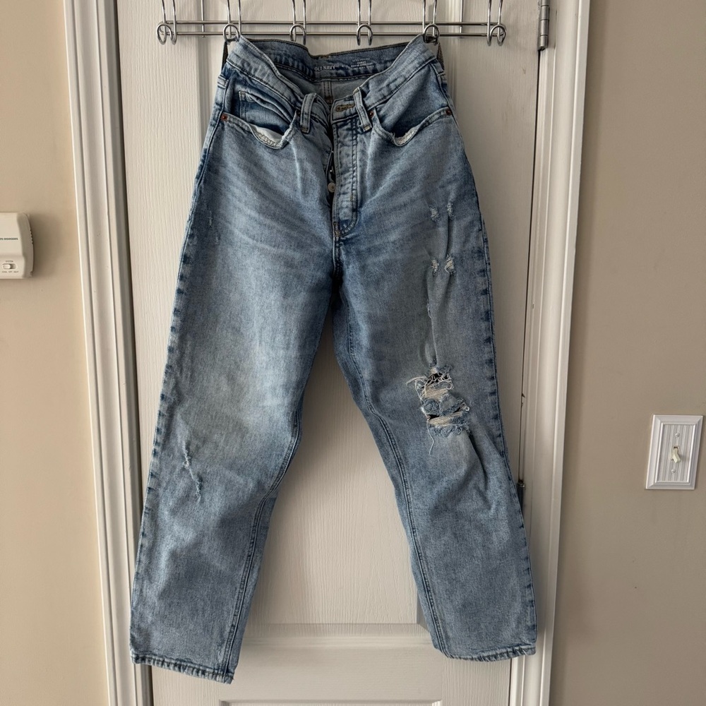 Old Navy | Old Navy Extra High-Rise Curvy Sky-Hi Straight Jeans | Distressed